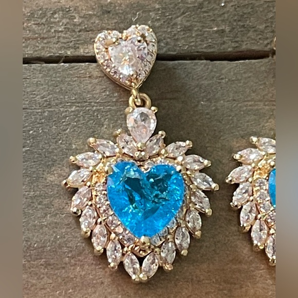 Cubic Zirconia, Blue Crystal Heart Decor Drop Gold tone Glam Luxury Earrings - Picture 5 of 8